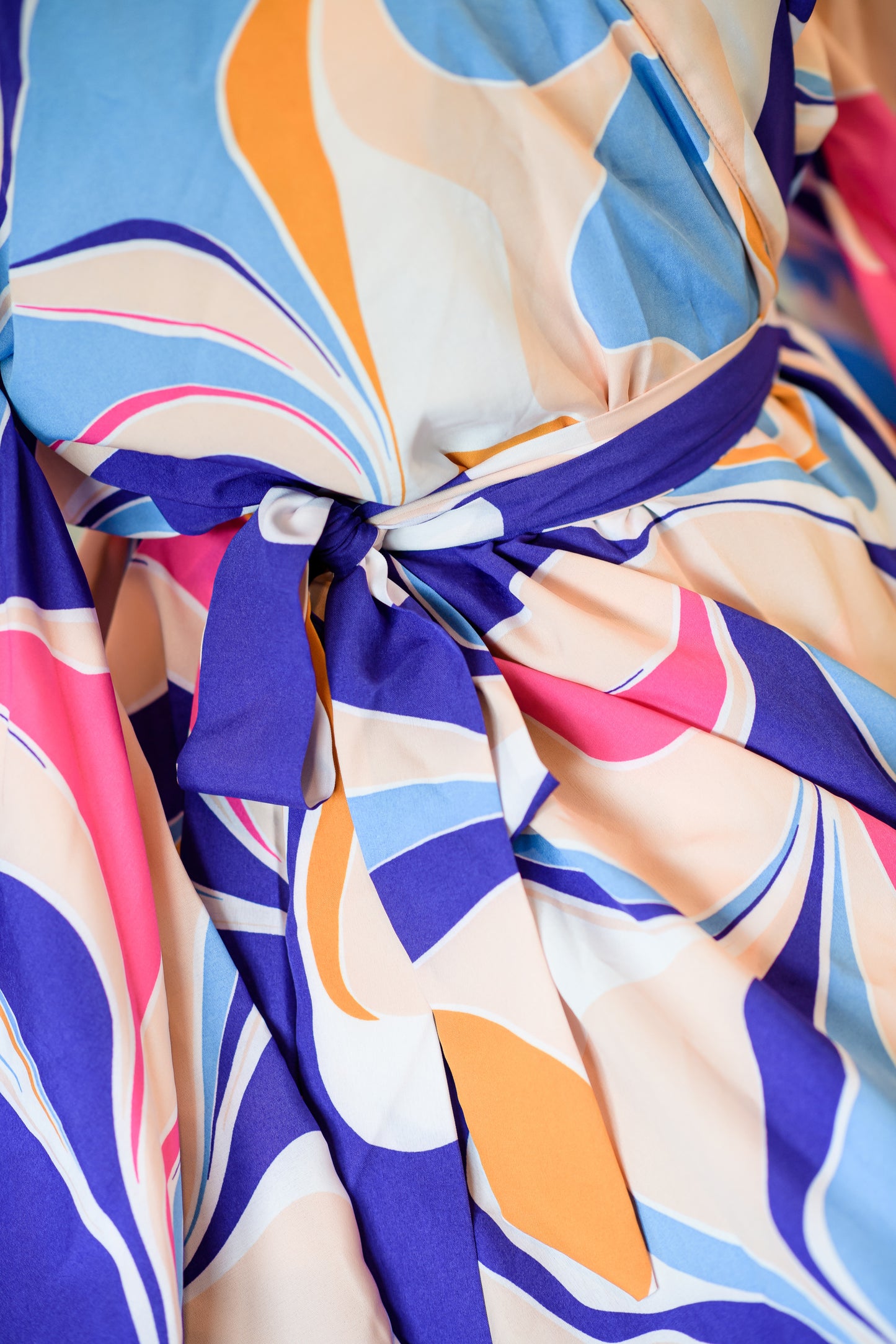 NA'RAK Women's Yukata Kimono Robe : Blue/Gold/Brown Swirls
