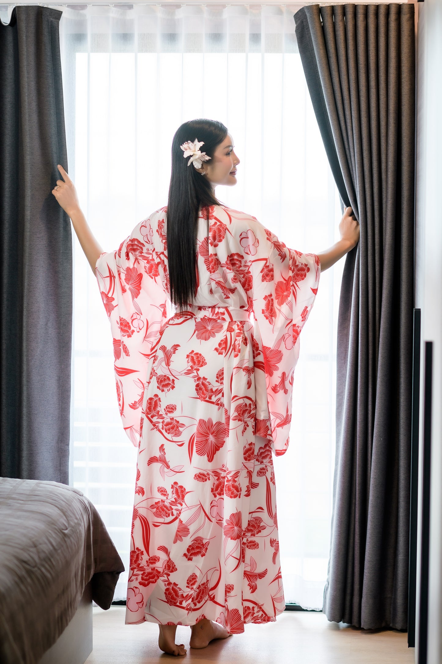 NA'RAK Women's Yukata Kimono Robe : Red White Floral