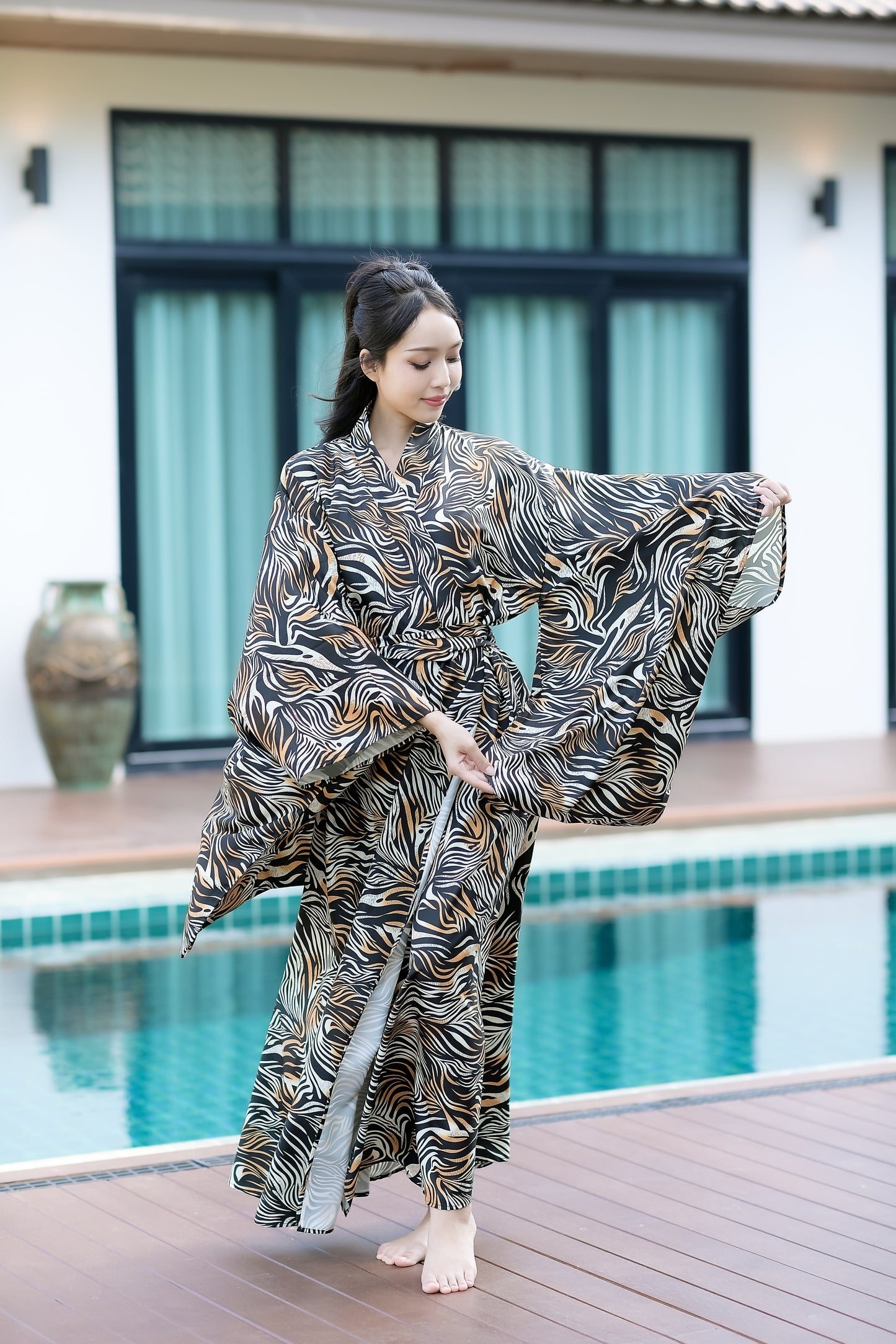 NA'RAK Women's Yukata Kimono Robe : Tiger Print